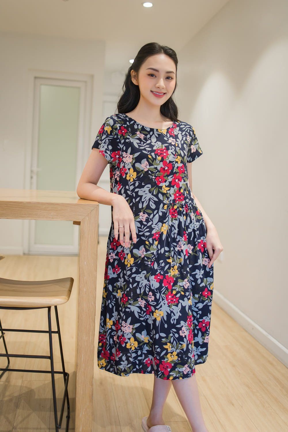 đầm mặc nhà trung niên